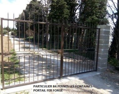 Installation portail fer forgé Pernes-les-Fontaines 84