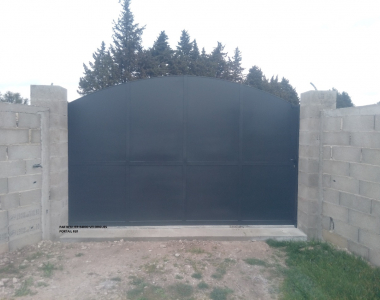 Installation portail fer à Velorgues 84