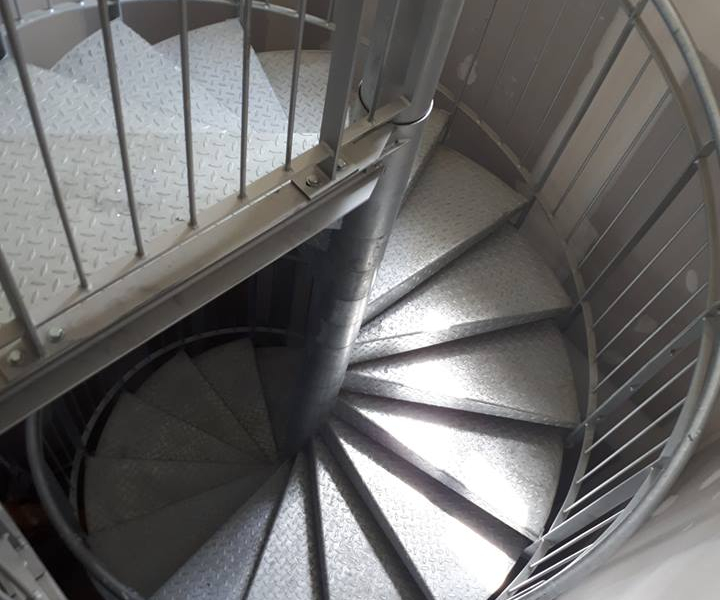 Réalisation escalier métallique intérieur et extérieur