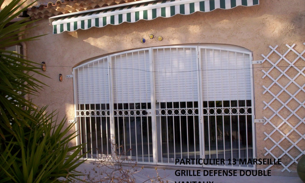 Installation d’une grille de défense à double vantaux Marseille 13