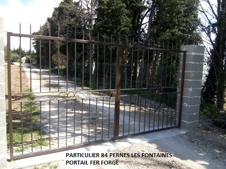 Installation portail fer forgé Pernes-les-Fontaines 84